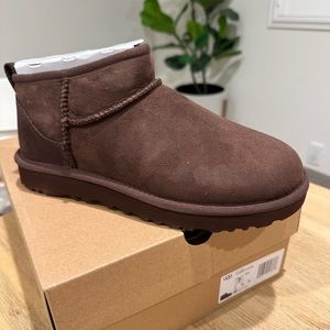 Ugg ultra mini size 7 burnt cedar